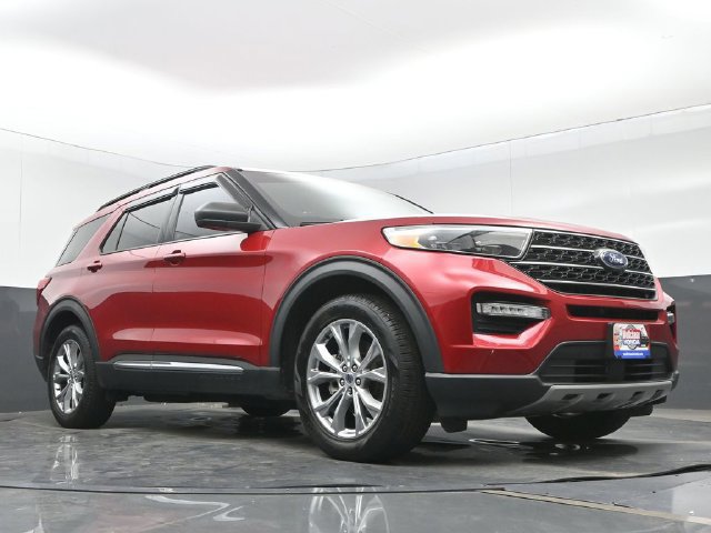 Used 2022 Ford Explorer XLT w/ Equipment Group 202A RWD image 29