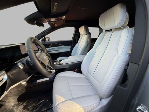 Used 2025 Cadillac Lyriq Sport image 2