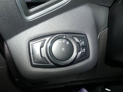 Used 2013 Ford C-MAX SEL FWD image 28