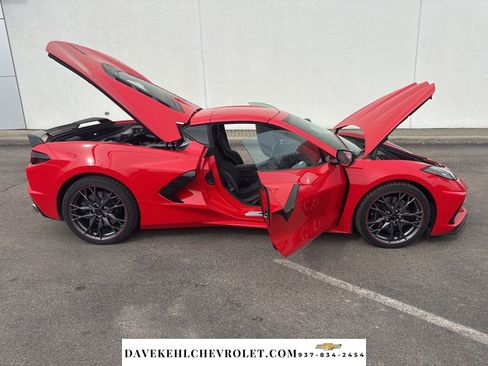 Used 2024 Chevrolet Corvette Stingray Coupe w/ Z51 Performance Package image 16