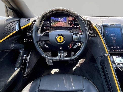 Used 2023 Ferrari Roma RWD image 11