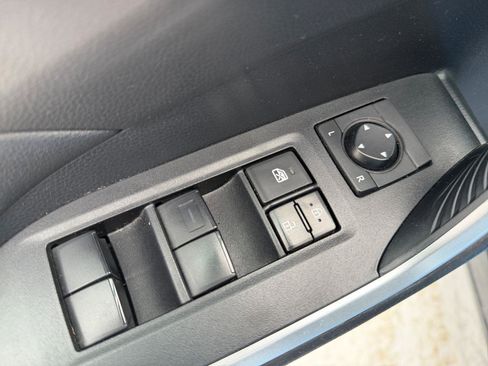 Used 2019 Toyota RAV4 XLE image 16