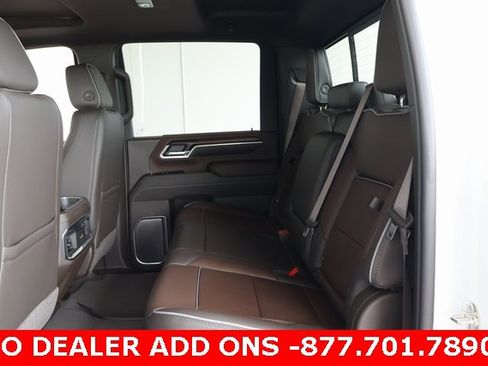 New 2026 GMC Sierra 2500 Denali w/ Denali Reserve Package image 15