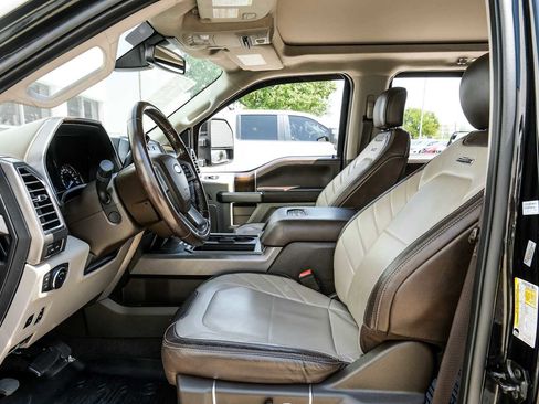 Used 2018 Ford F350 Limited w/ FX4 4x4 Off Road Package image 4