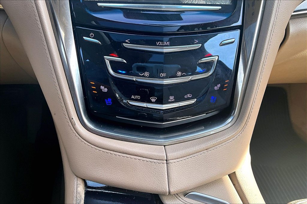 Used 2015 Cadillac CTS Luxury RWD image 33