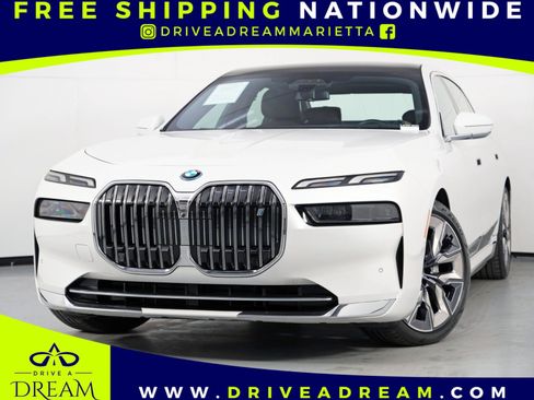 Used 2023 BMW i7 xDrive60 AWD/4WD image 1