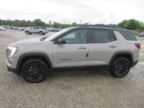New 2026 GMC Terrain Elevation w/ Elevation Premium Package AWD/4WD image 7