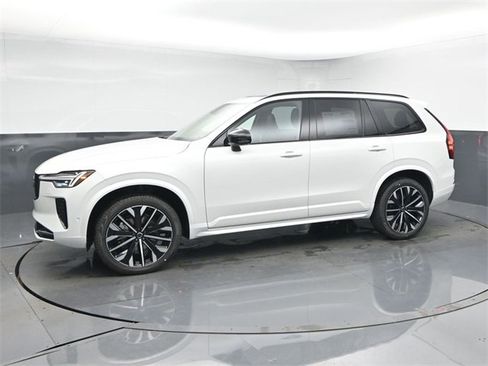 New 2026 Volvo XC90 B6 Ultra w/ Protection Package Premier image 4