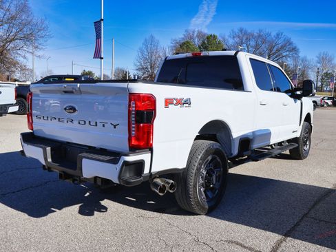 Used 2024 Ford F250 Lariat w/ Sport Appearance Package image 4