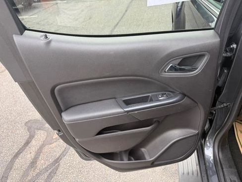 Used 2016 GMC Canyon SLT image 24