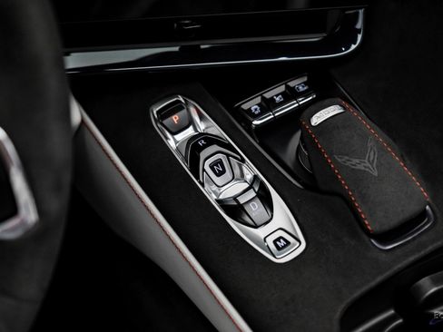 Used 2023 Chevrolet Corvette Stingray Premium Conv w/ Z51 Performance Package image 67