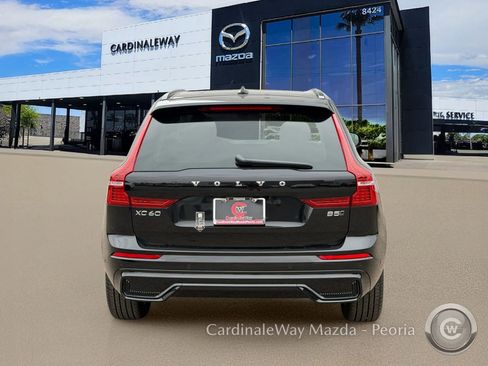 Used 2025 Volvo XC60 B5 Plus AWD/4WD image 7