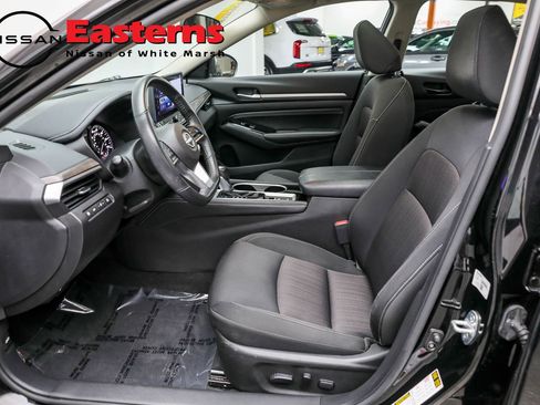 Used 2023 Nissan Altima 2.5 SV w/ SV Premium Package image 17