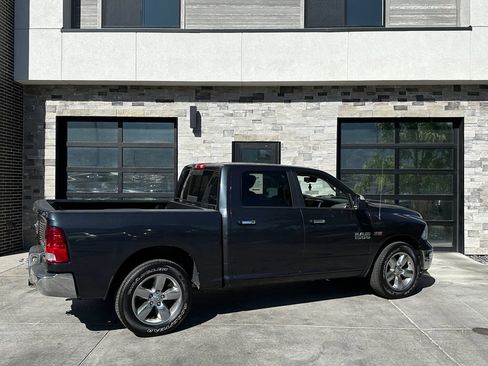 Used 2017 RAM 1500 Big Horn AWD/4WD image 3