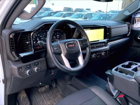 Used 2023 GMC Sierra 1500 SLE image 18