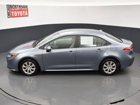 Used 2025 Toyota Corolla LE FWD image 18