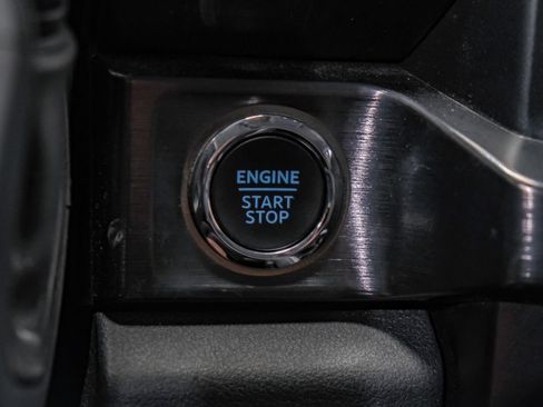 Used 2025 Ford F250 Lariat AWD/4WD image 21