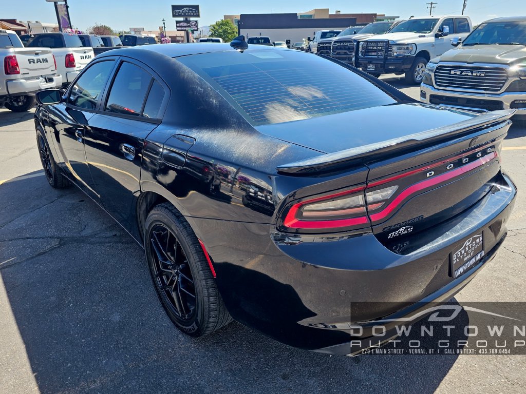 Used 2017 Dodge Charger SXT w/ AWD Plus Group image 5