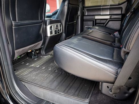 Used 2018 Ford F150 Lariat w/ Equipment Group 502A Luxury AWD/4WD image 33