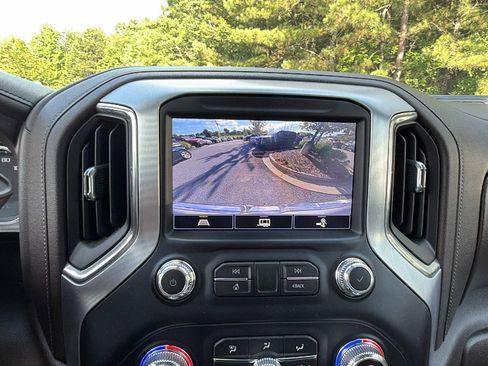 Used 2021 GMC Sierra 1500 SLT w/ SLT Premium Plus Package AWD/4WD image 34