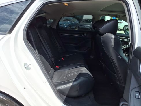 Used 2022 Honda Accord Touring image 34