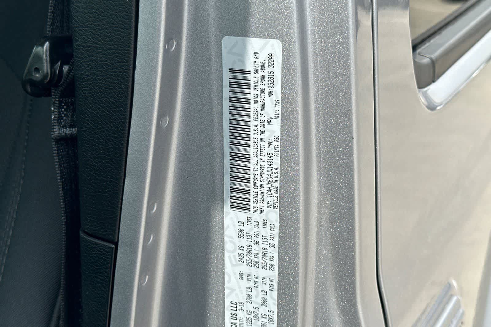 Used 2018 Jeep Wrangler Unlimited Sahara AWD/4WD image 34