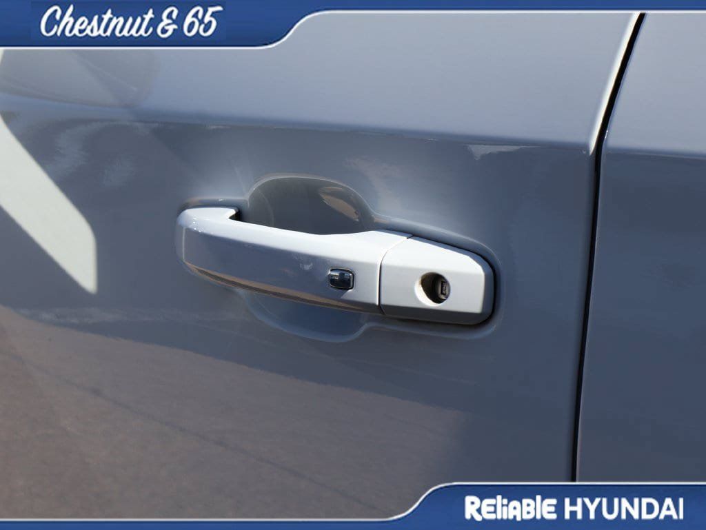 Used 2022 Chevrolet Silverado 1500 RST AWD/4WD image 19