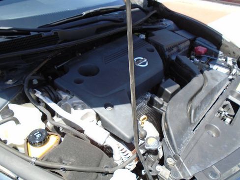 Used 2015 Nissan Altima 2.5 S w/ Power Driver Seat Package FWD image 18