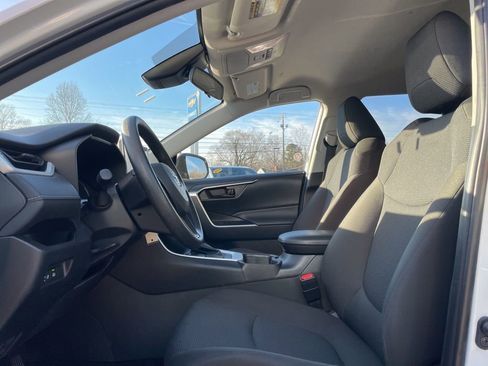 Used 2025 Toyota RAV4 LE image 10