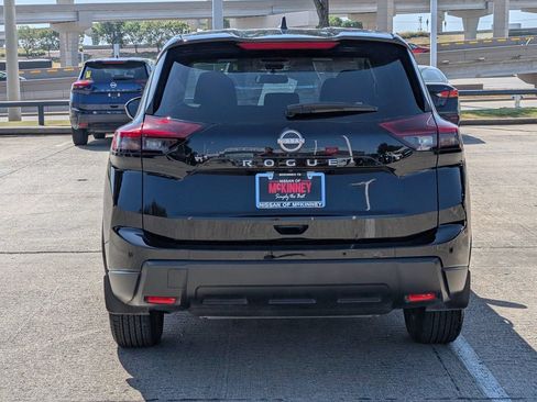 Certified 2025 Nissan Rogue S FWD image 5