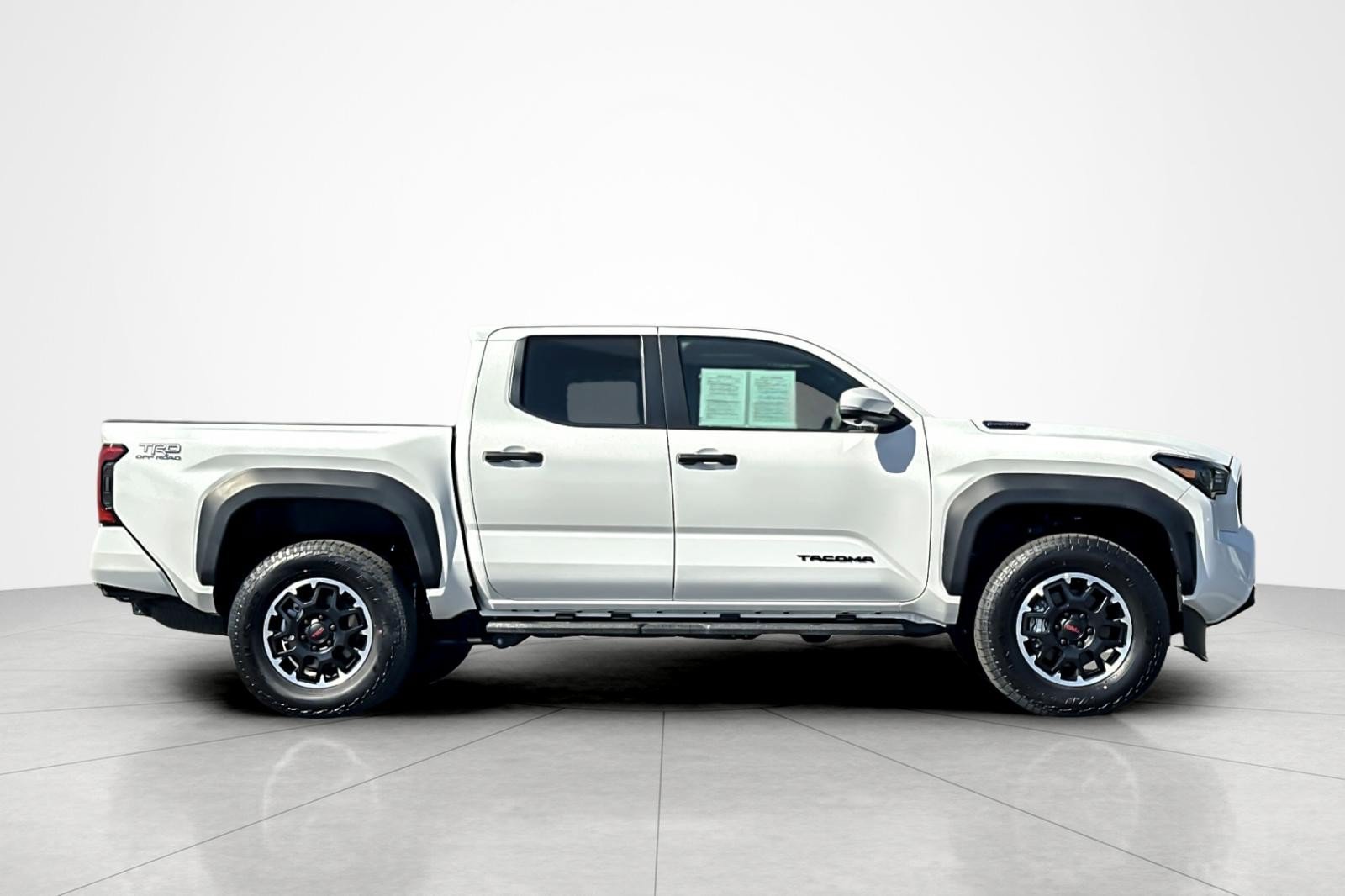 Certified 2026 Toyota Tacoma TRD Off-Road w/ TRD Off Road Premium Package AWD/4WD image 6