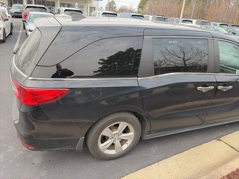 Used 2019 Honda Odyssey EX image 7
