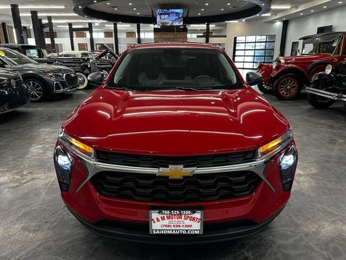 Used 2026 Chevrolet Trax LS image 2