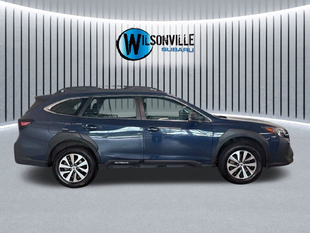 Used 2025 Subaru Outback AWD/4WD image 14