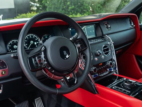 Certified 2023 Rolls-Royce Cullinan image 23