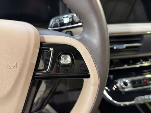Used 2024 Lincoln Corsair Reserve FWD image 14