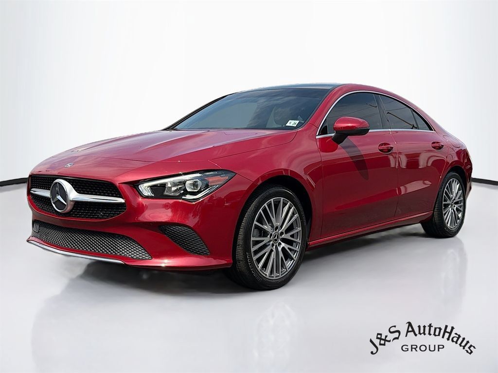Used 2021 Mercedes-Benz CLA 250 4MATIC image 3