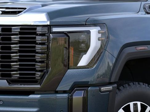 New 2026 GMC Sierra 2500 Denali Ultimate AWD/4WD image 10