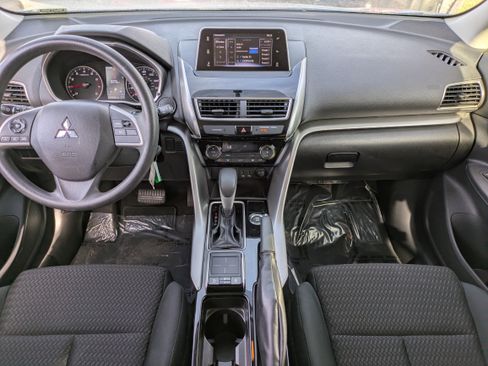 Used 2018 Mitsubishi Eclipse Cross LE image 16