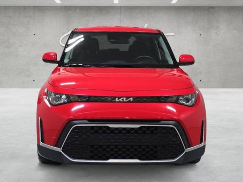 Used 2023 Kia Soul LX w/ LX Technology Package image 18