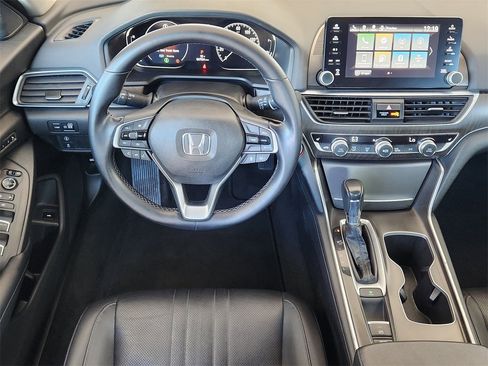 Used 2018 Honda Accord EX-L image 26