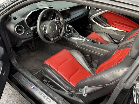 Used 2016 Chevrolet Camaro SS image 3