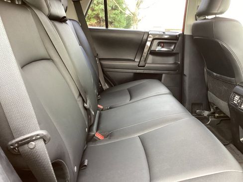 Used 2020 Toyota 4Runner TRD Off-Road Premium image 6