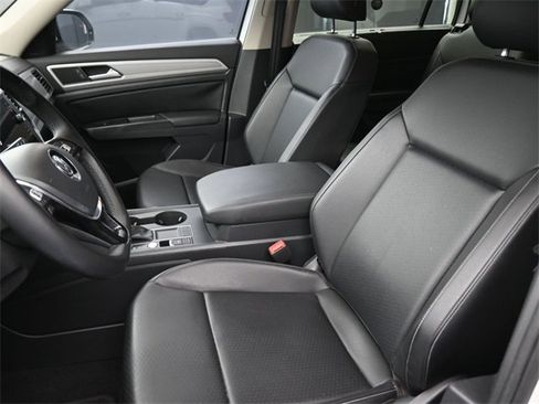 Used 2019 Volkswagen Atlas SE w/ Towing Package image 19