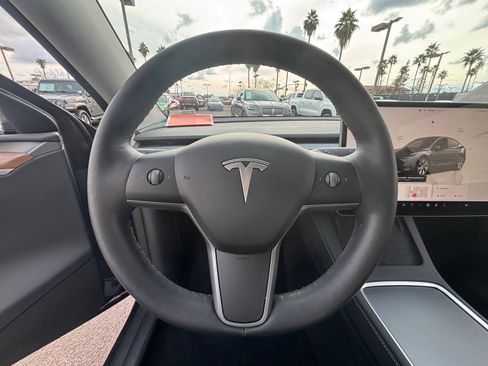 Used 2023 Tesla Model Y Long Range image 9