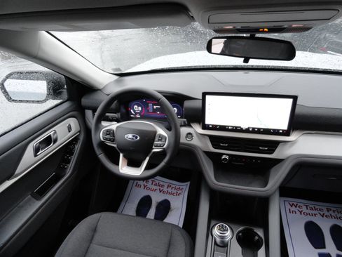 New 2026 Ford Explorer Active image 21