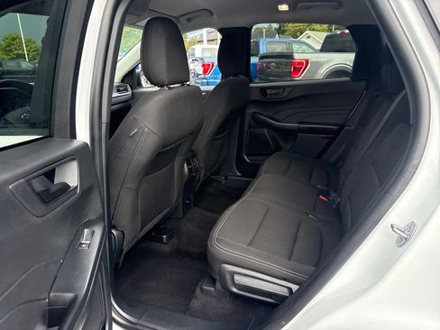 Used 2025 Ford Escape Active AWD/4WD image 22