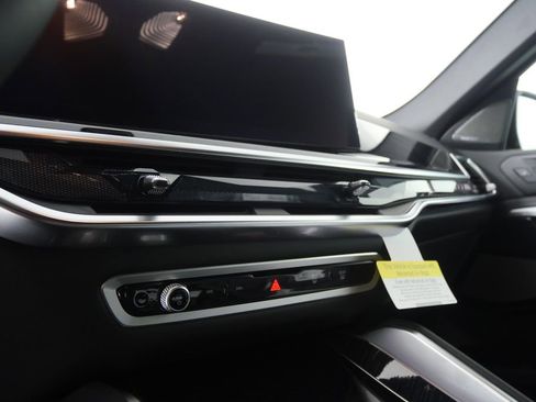 New 2026 BMW X6 xDrive40i w/ Climate Comfort Package image 21