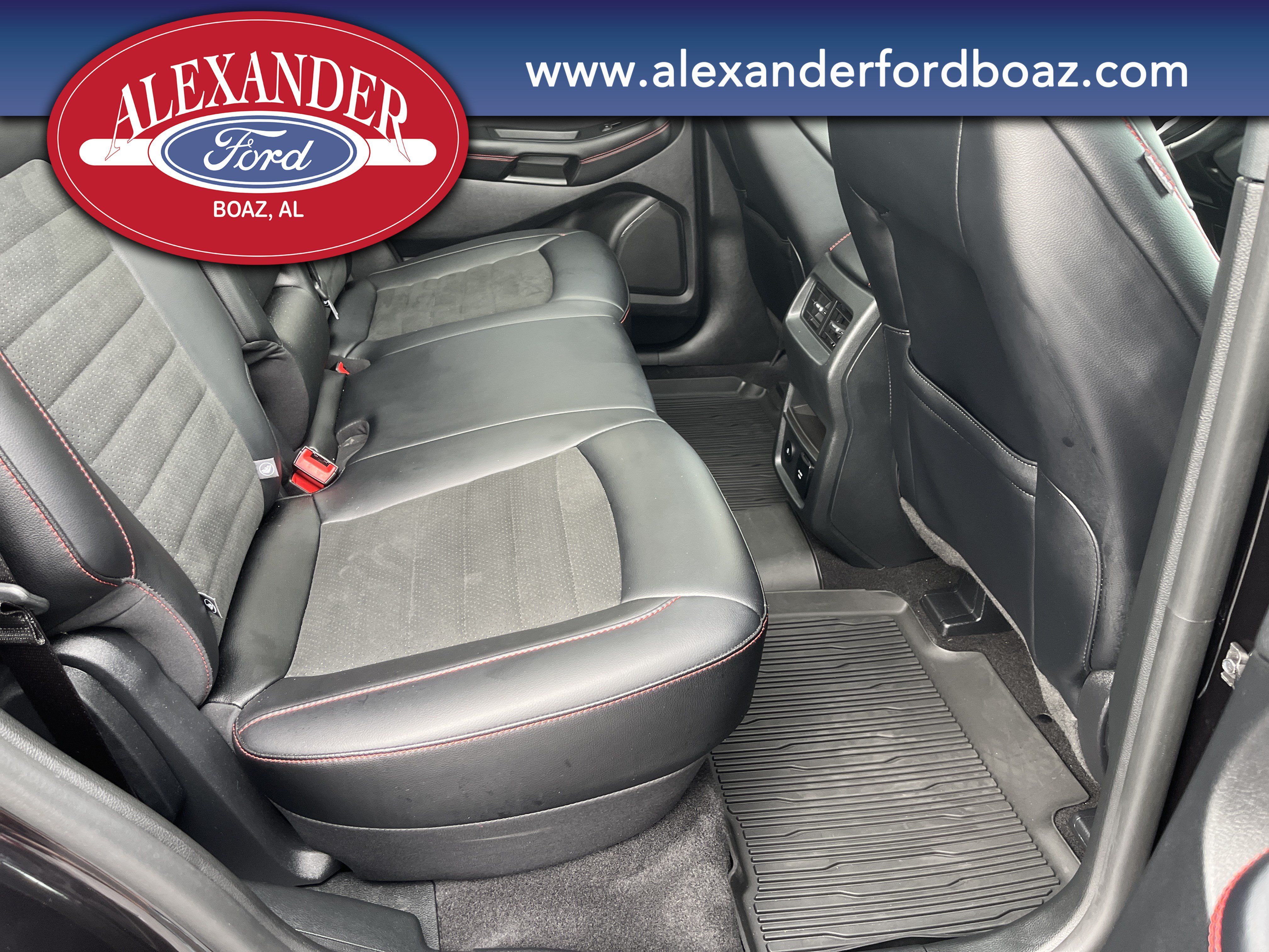 Used 2024 Ford Edge ST-Line AWD/4WD image 17