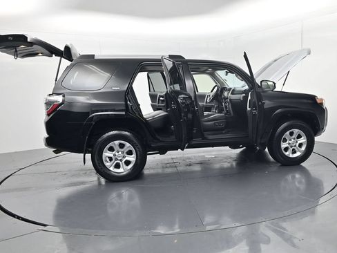Used 2021 Toyota 4Runner SR5 Premium w/ Moonroof Package AWD/4WD image 67